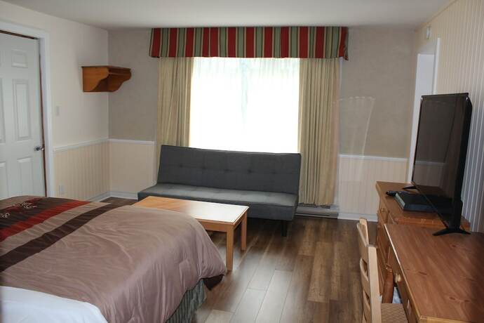 Imagen general del Hotel Crestwood Inn. Foto 3