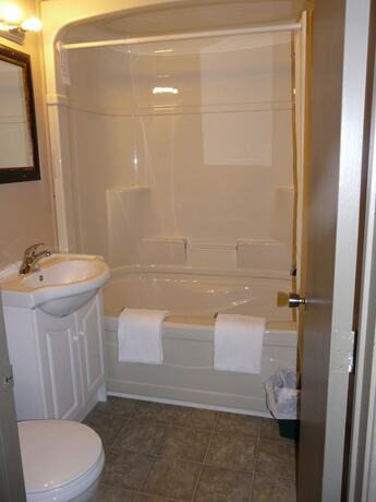 Imagen general del Hotel Crestwood Inn. Foto 4