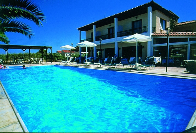 Imagen de la piscina del Hotel Creta Aquamarine. Foto 11