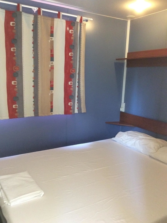 Imagen de la habitación del Hotel Creta Camping. Foto 15