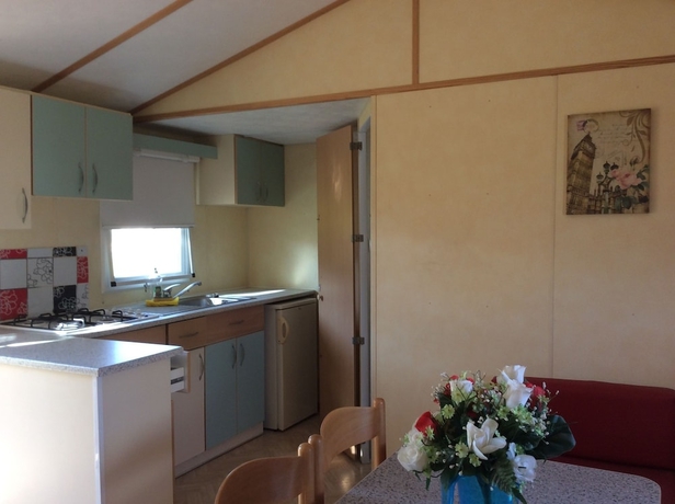 Imagen de la habitación del Hotel Creta Camping. Foto 19