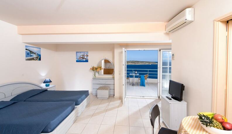 Imagen de la habitación del Hotel Creta. Foto 15