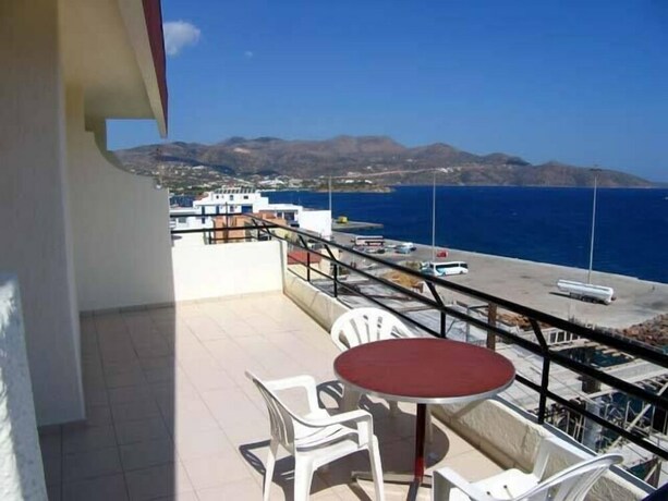 Imagen de la habitación del Hotel Creta. Foto 18