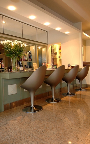 Imagen del bar/restaurante del Hotel Creta Solaris Holiday Apartments. Foto 3