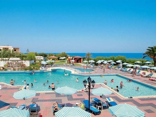 Imagen de los exteriores del Hotel Creta Star. Foto 16