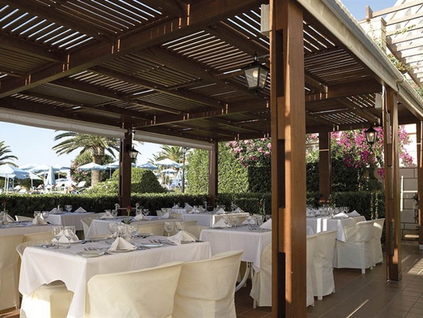 Imagen del bar/restaurante del Hotel Creta Star. Foto 3