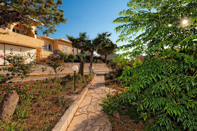 Imagen de la piscina del Hotel Creta Vitalis. Foto 16