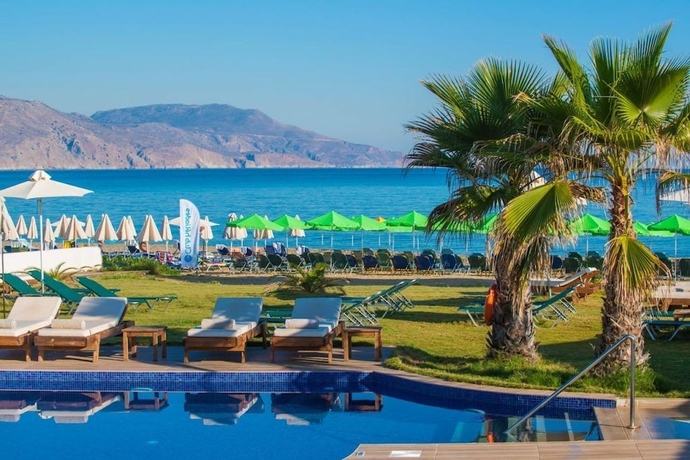 Imagen de la piscina del Hotel Cretan Beach Resort - Adults Only. Foto 18