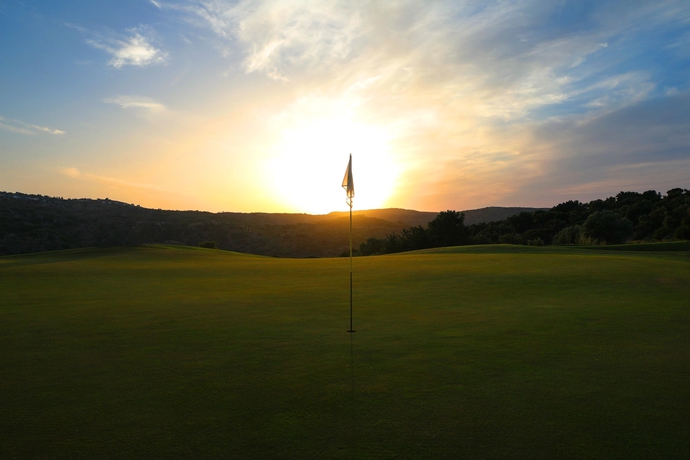 Imagen de los exteriores del Hotel Crete Golf Club. Foto 13