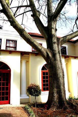 Imagen de los exteriores del Hotel Cricklewood Manor. Foto 7