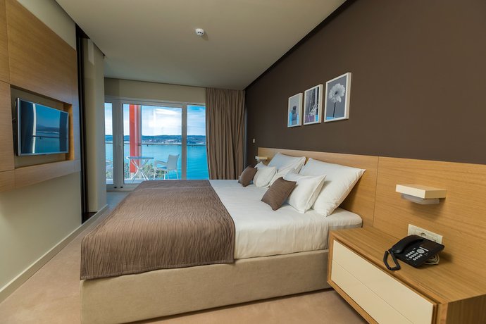 Imagen de la habitación del Hotel Crikvenica. Foto 8
