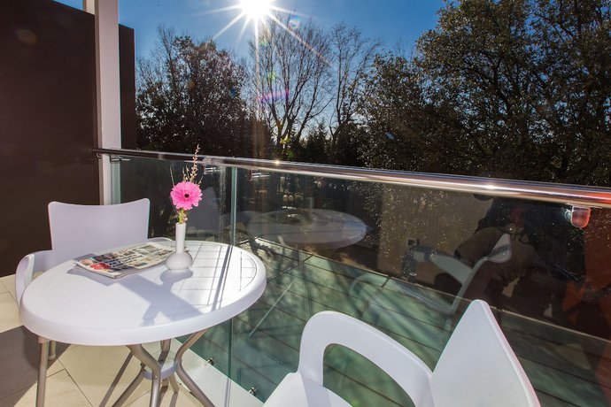 Imagen de la habitación del Hotel Crikvenica. Foto 14