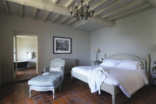 Imagen de la habitación del Hotel Crillon Le Brave. Foto 7