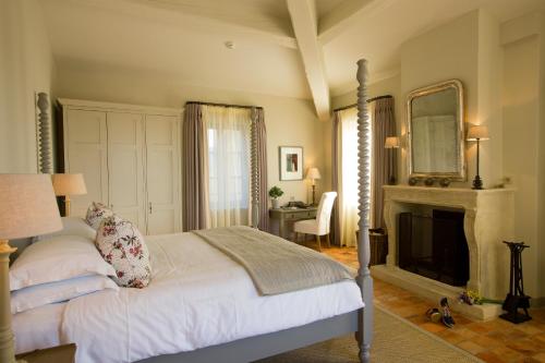 Imagen de la habitación del Hotel Crillon Le Brave. Foto 8