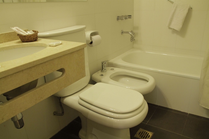 Imagen de la habitación del Hotel Crillon Mendoza. Foto 6