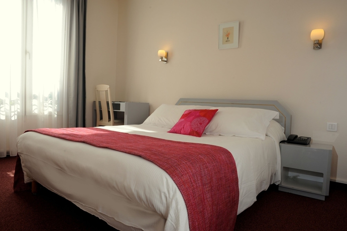 Imagen de la habitación del Hotel Crimée. Foto 6