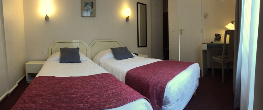 Imagen de la habitación del Hotel Crimée. Foto 11