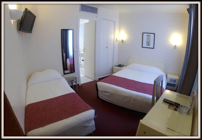 Imagen de la habitación del Hotel Crimée. Foto 14