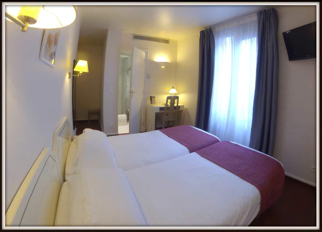 Imagen de la habitación del Hotel Crimée. Foto 15