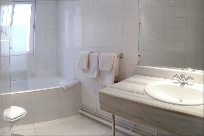 Imagen de la habitación del Hotel Crimée. Foto 16