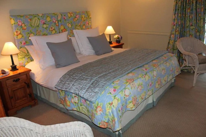 Imagen de la habitación del Hotel Crinan. Foto 15