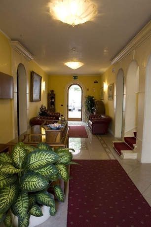 Imagen de los interiores del Hotel Cris, Mestre. Foto 11