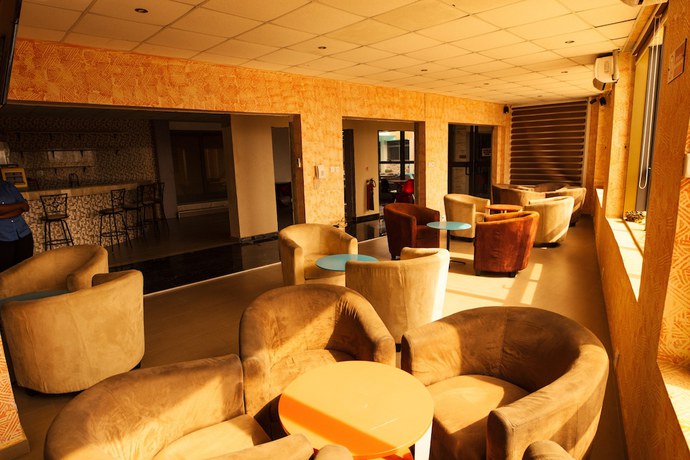 Imagen del bar/restaurante del Hotel Crismon. Foto 3