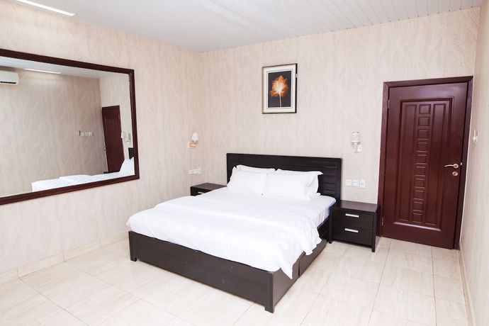 Imagen de la habitación del Hotel Crismon. Foto 13
