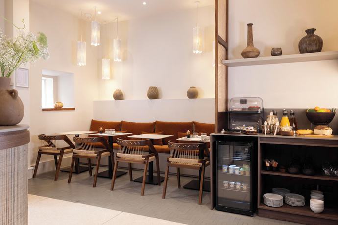 Imagen del bar/restaurante del Hotel Crisol Belle Epoque. Foto 3