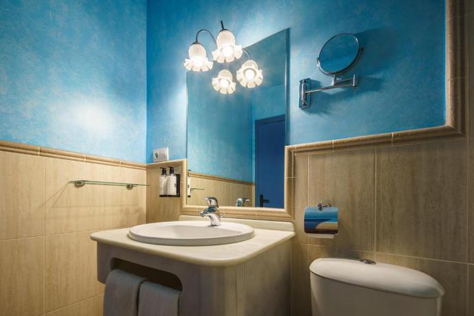 Imagen de la habitación del Hotel Crisol Chiclana. Foto 7