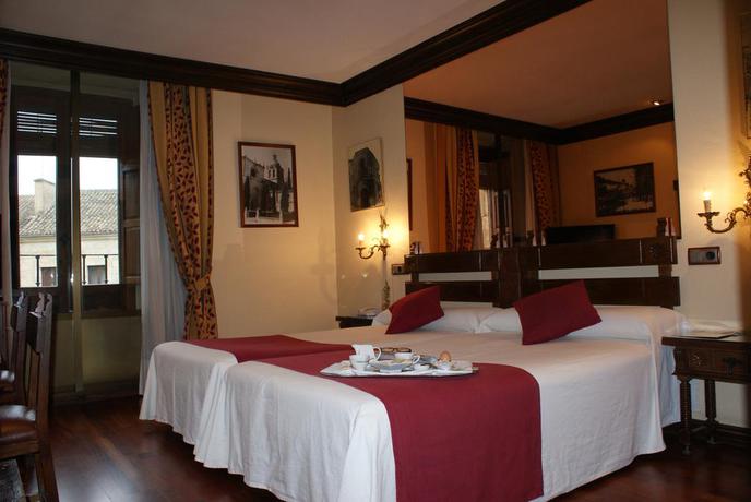 Imagen de la habitación del Hotel Crisol Conde Rodrigo. Foto 6