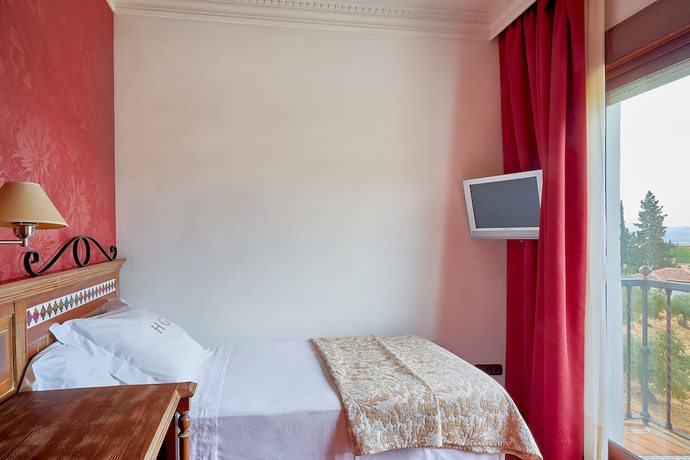 Imagen de la habitación del Hotel Crisol Guadalupe. Foto 5