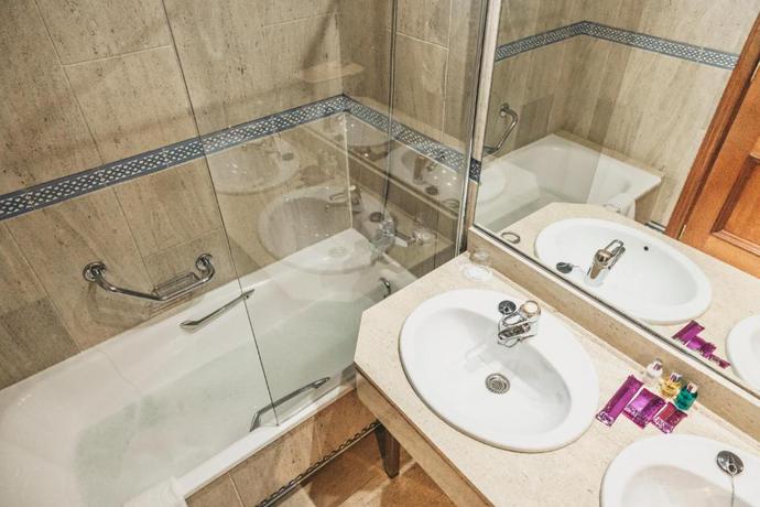 Imagen general del Hotel Crisol Jardines de Córdoba. Foto 1