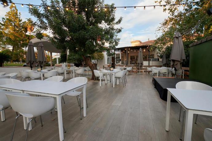 Imagen general del Hotel Crisol Jardines de Córdoba. Foto 8