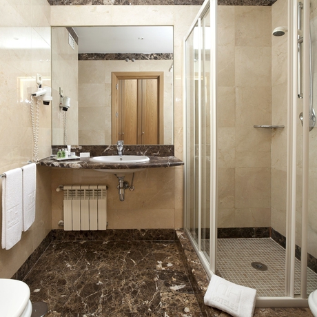 Imagen de la habitación del Hotel Crisol Leganés. Foto 3