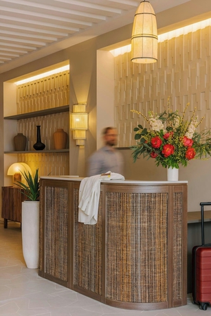 Imagen de los interiores del Hotel Crisol Lumi&egrave;re. Foto 15
