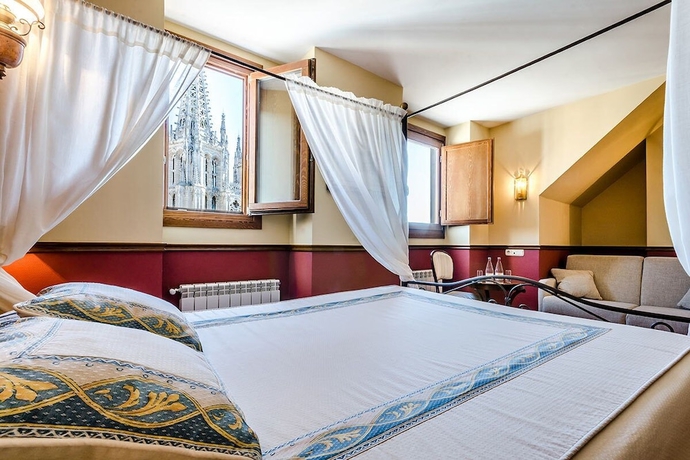 Imagen de la habitación del Hotel Crisol Mesón Del Cid. Foto 12