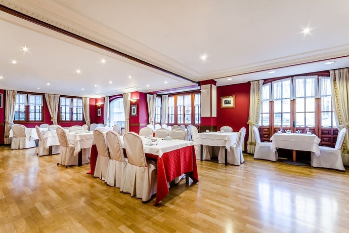 Imagen del bar/restaurante del Hotel Crisol Mesón Del Cid. Foto 6