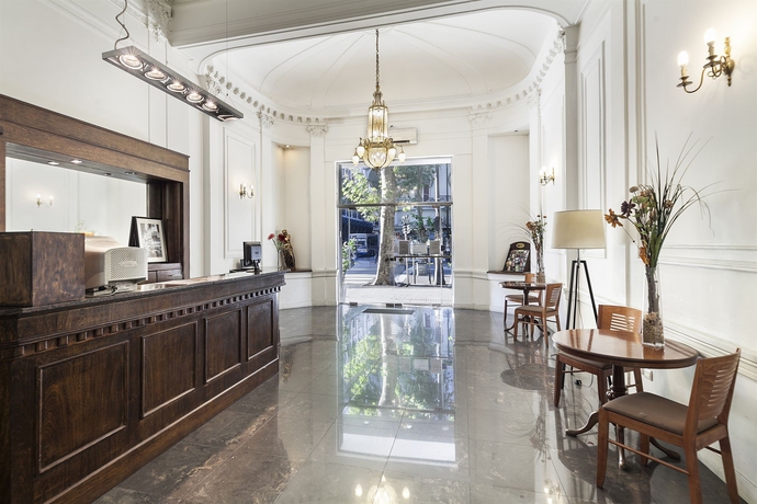 Imagen de los interiores del Hotel Crisol Mundial. Foto 13