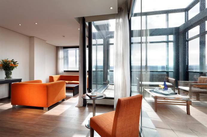 Imagen de los interiores del Hotel Crisol Puerta de Burgos. Foto 10