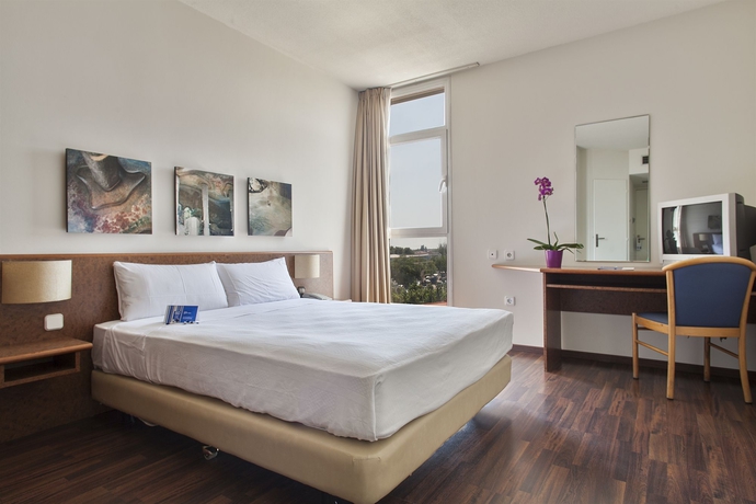 Imagen de la habitación del Hotel Crisol Quality Reus. Foto 13