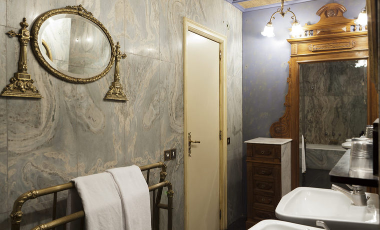 Imagen de la habitación del Hotel Crisol Quindós. Foto 8