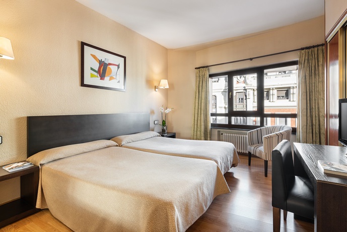 Imagen de la habitación del Hotel Crisol Riosol. Foto 4