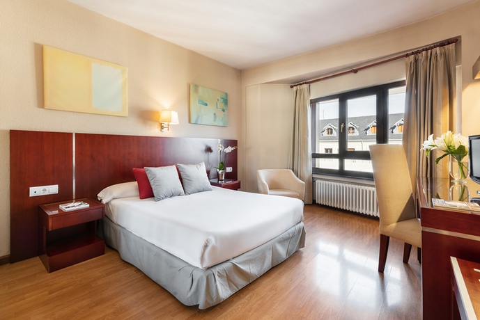 Imagen de la habitación del Hotel Crisol Riosol. Foto 11