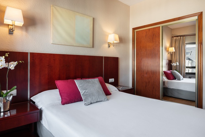 Imagen de la habitación del Hotel Crisol Riosol. Foto 13