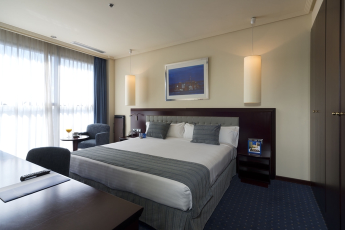 Imagen de la habitación del Hotel Crisol Vía Castellana. Foto 8