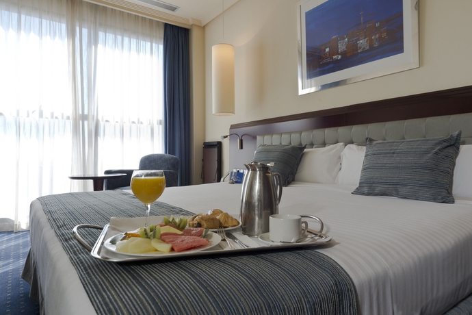 Imagen de la habitación del Hotel Crisol Vía Castellana. Foto 12