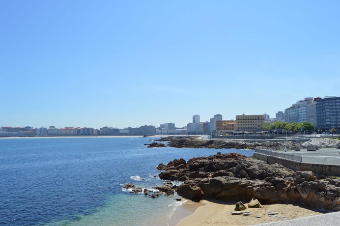 Imagen de los exteriores del Hotel Cristal 2. Foto 13