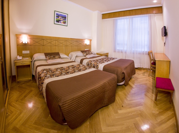 Imagen de la habitación del Hotel Cristal 2. Foto 4