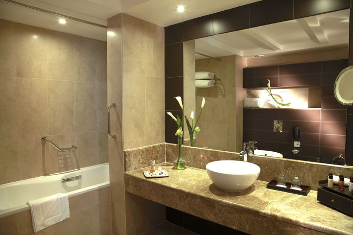 Imagen de la habitación del Hotel Cristal Abu Dhabi. Foto 7